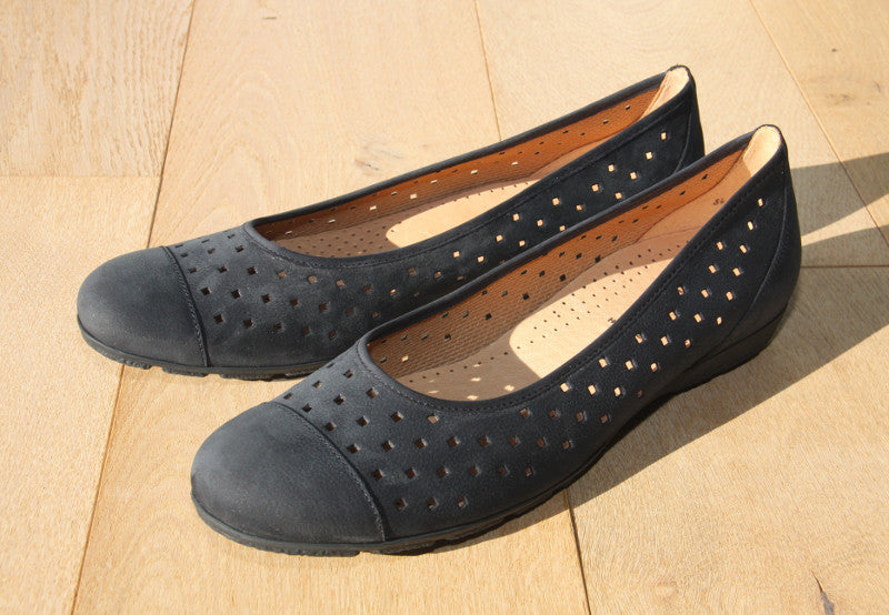 Ballerines ajourées en cuir bleu Artik