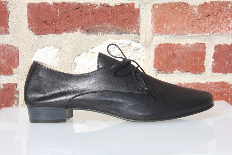 Derby classique en cuir noir Douglas