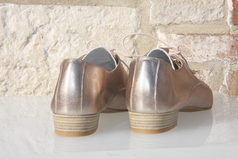 Derby chic en cuir doré Jacky