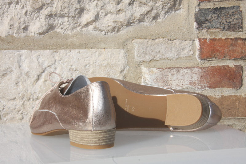 Derby chic en cuir doré Jacky