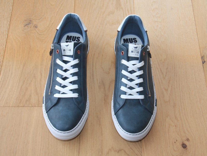 Sneakers bleu denim