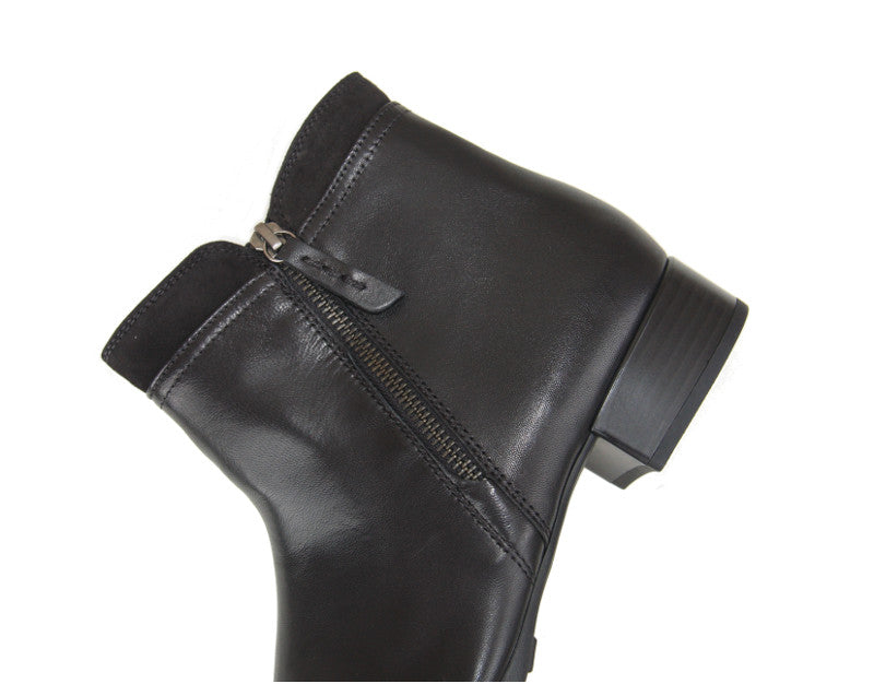 Boots petit talon en cuir noir Marina