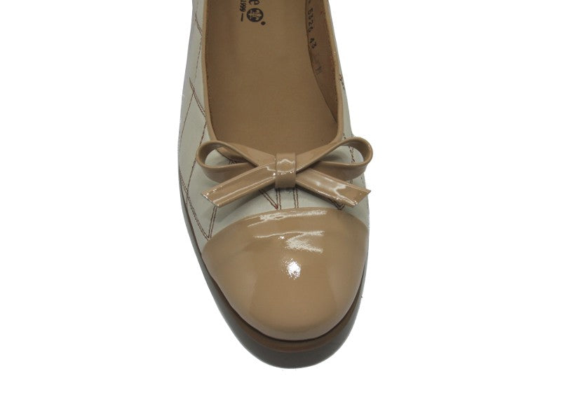 Ballerines en cuir beige Kate