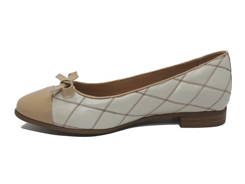 Ballerines en cuir beige Kate