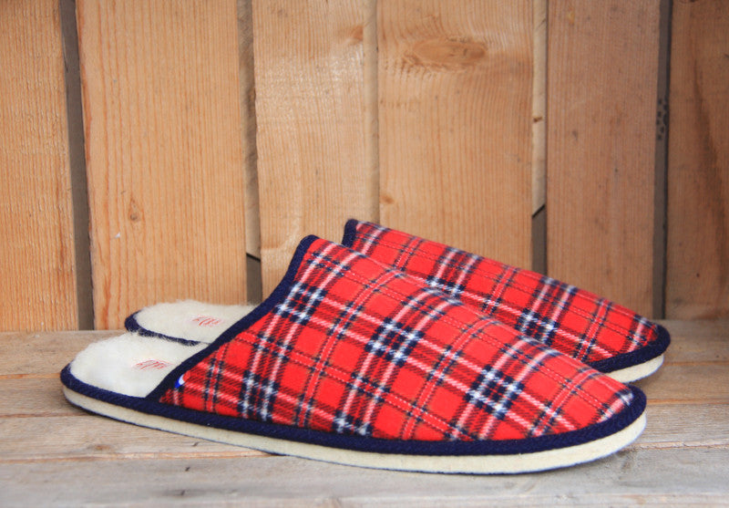 Mules en laine naturelle écossais rouge British