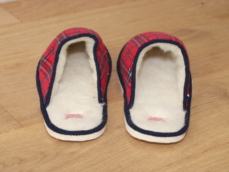 Mules en laine naturelle écossais rouge British
