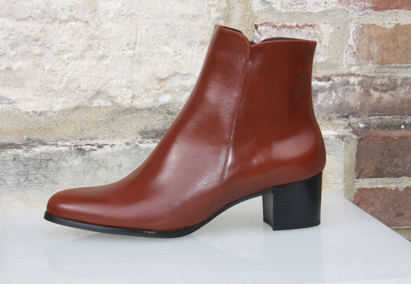 Bottines en cuir camel à talon moyen Dune