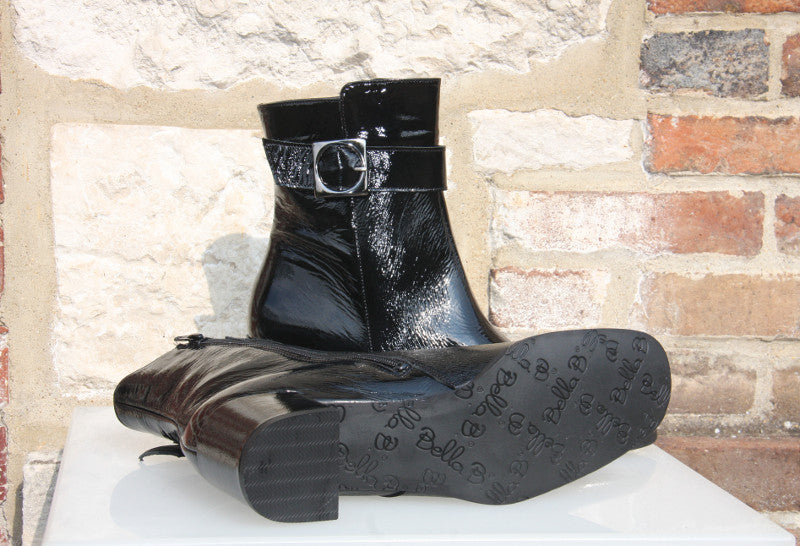 Bottines vernies en cuir noir Retro