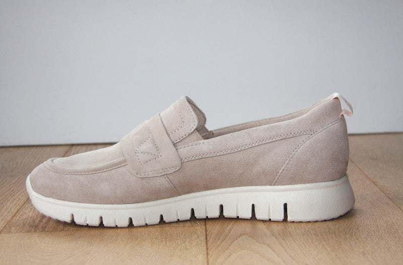 Mocassins compensés en cuir velours beige Nomade