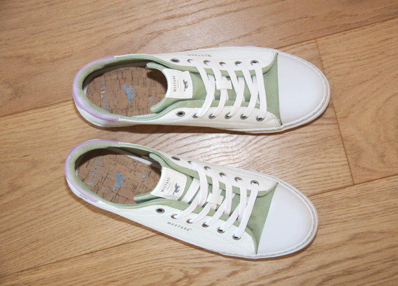 Tennis fantaisie blanc et vert Pistache