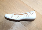 Ballerine ajourées Gabor en cuir blanc