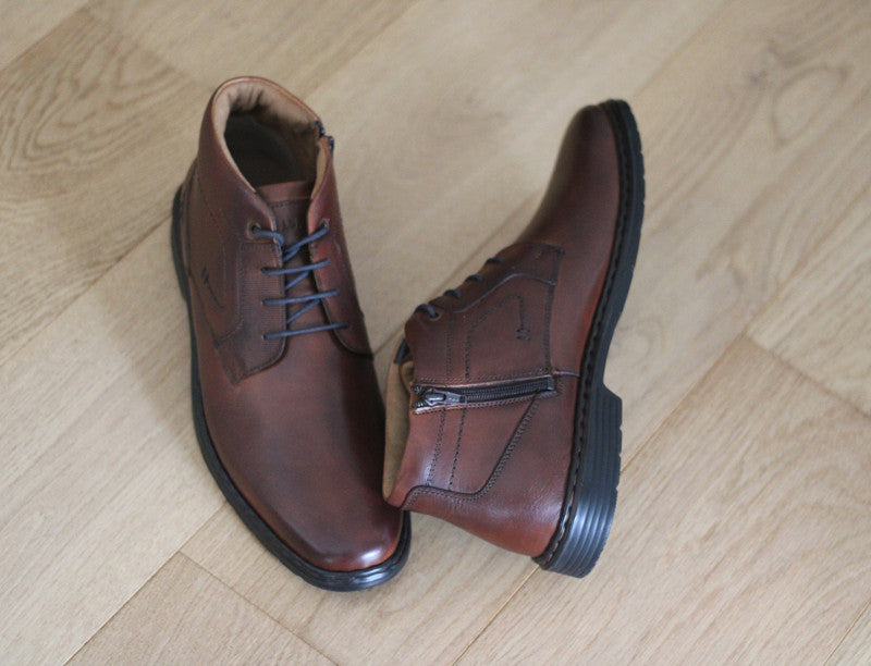 Chaussures montantes en cuir marron Alastair