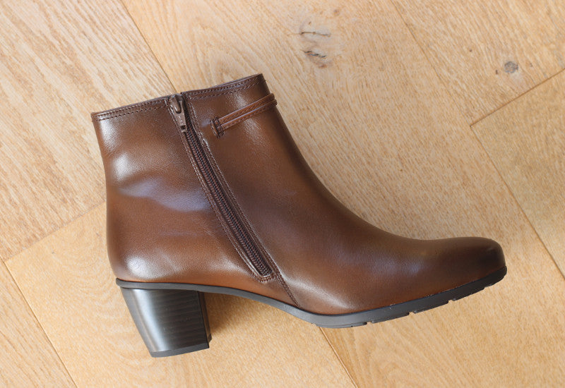 Bottines à talon Gabor en cuir marron