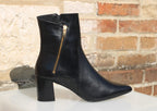 Bottines en cuir noir à bout pointu Twist
