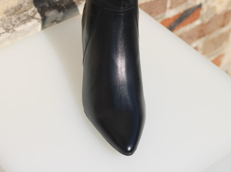 Bottines en cuir noir à bout pointu Twist
