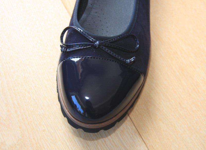 Ballerines Gabor en cuir et velours bleu nuit