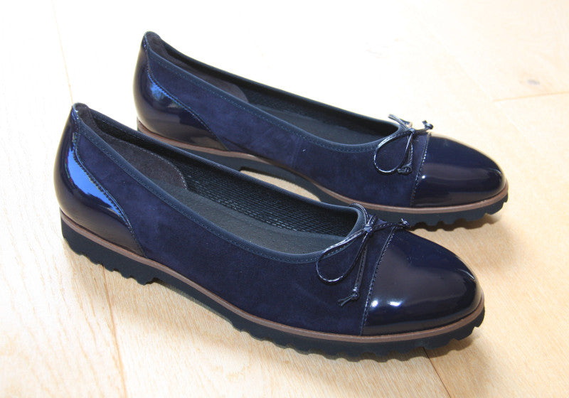 Ballerines Gabor en cuir et velours bleu nuit