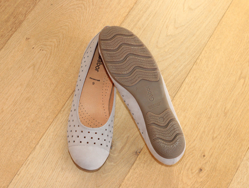 Ballerines ajourées Gabor en cuir beige lin