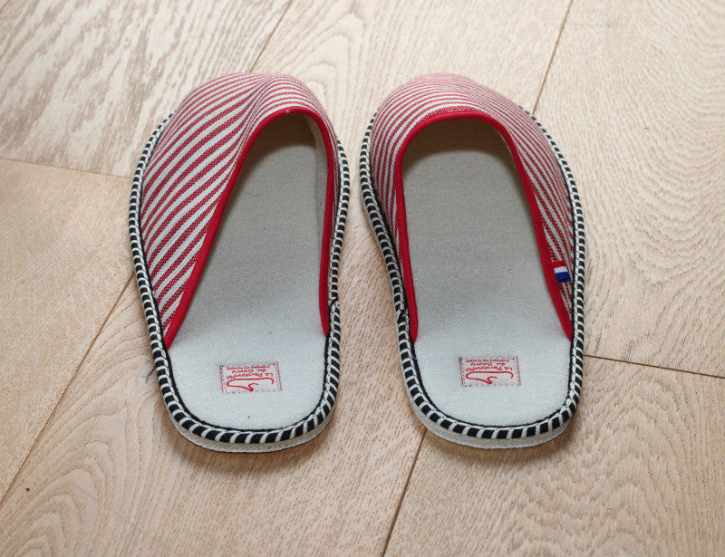 Mules en coton rayé rouge et beige Corsaire