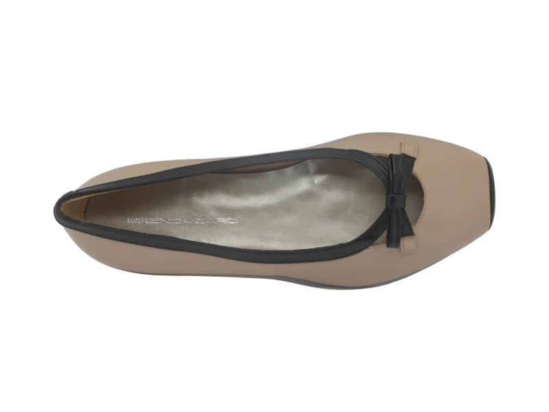 Escarpins cuir beige et noir So Chic