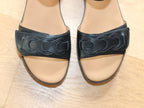 Sandales en cuir noir Gabor et petit compensé