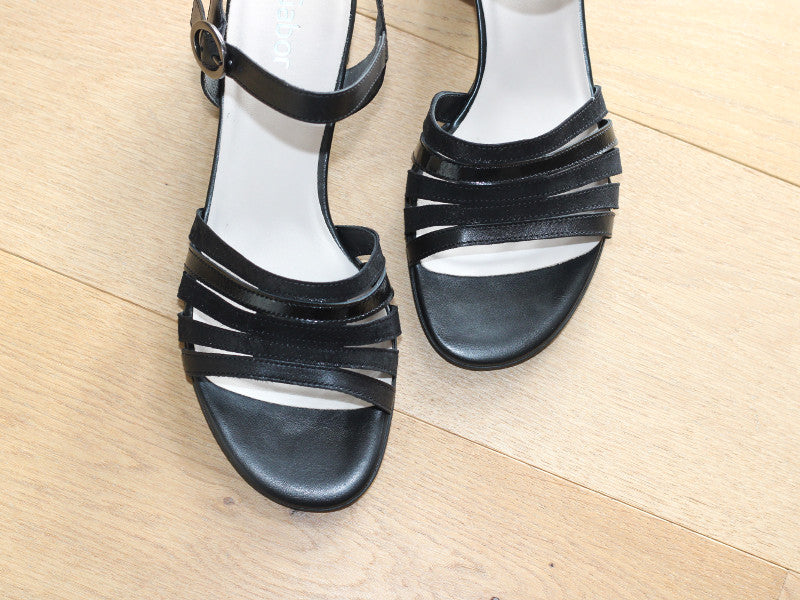 Sandales habillées Gabor en cuir et vernis noir Chabada