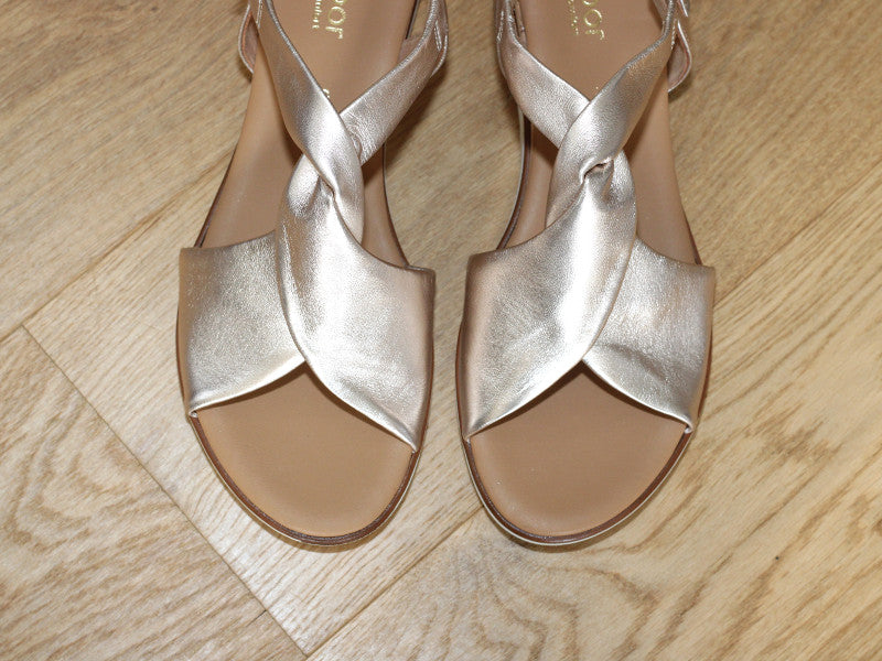 Sandales dorées en cuir Gabor