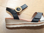 Sandales à talon compensé en cuir noir et gris argent