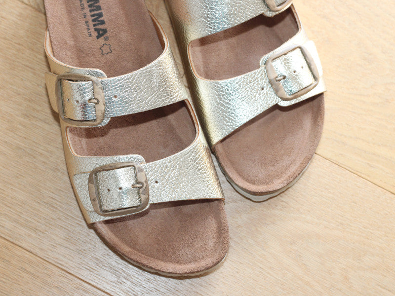 Sandales mule en cuir doré
