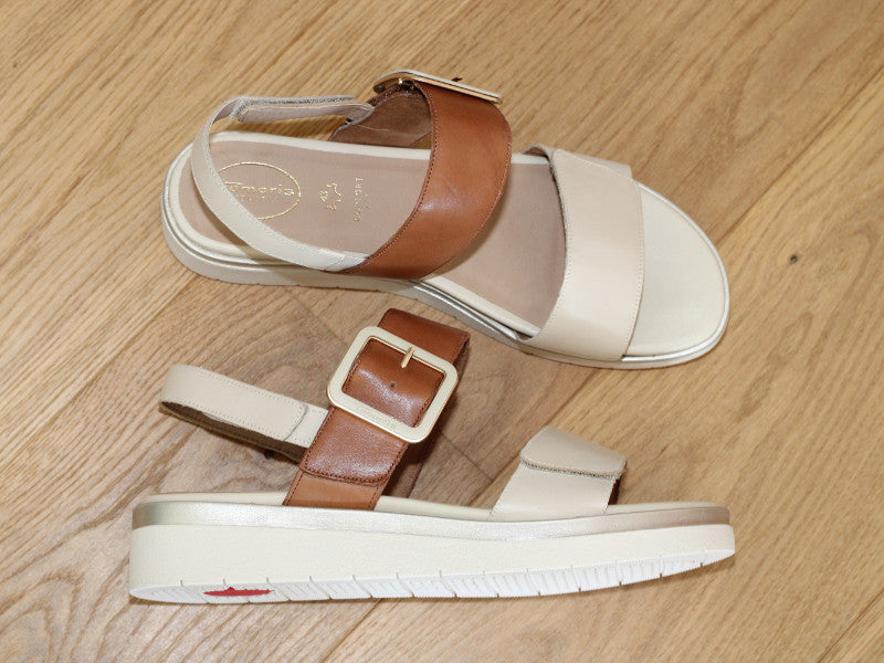 Sandales en cuir bicolore beige et camel Tamaris