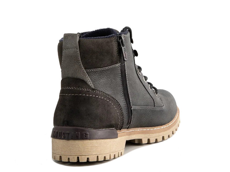 Chaussures montantes Boots gris graphite Mustang
