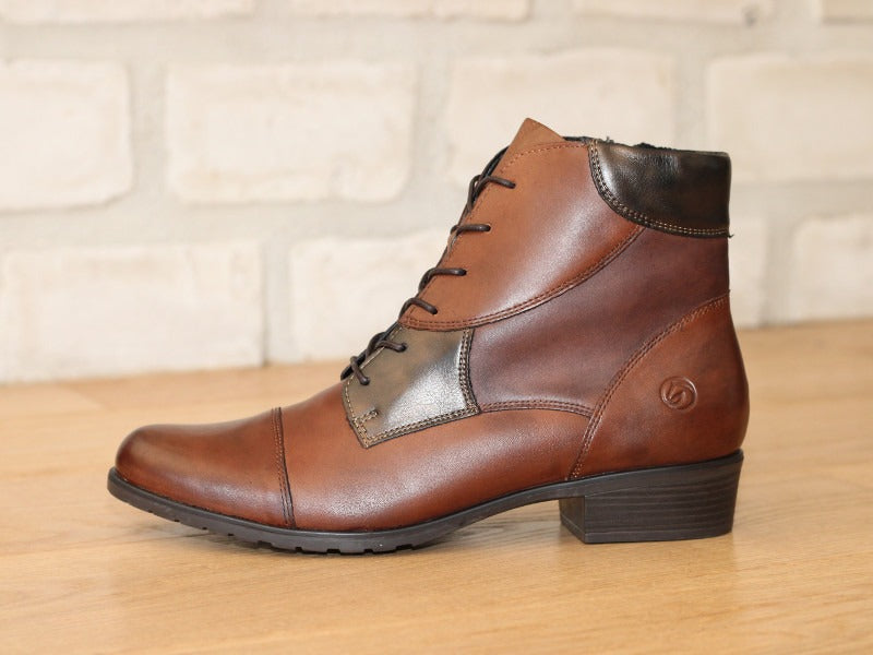 Bottines à lacet Remonte en cuir brun