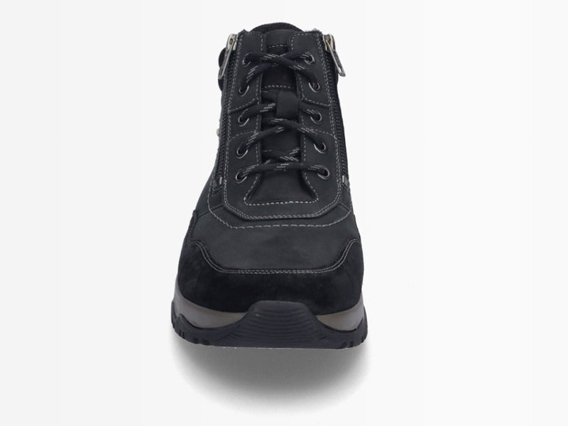 Chaussures montantes boots de marche Leroy
