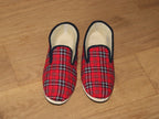 Charentaises traditionnelles Scottish en laine écossais rouge