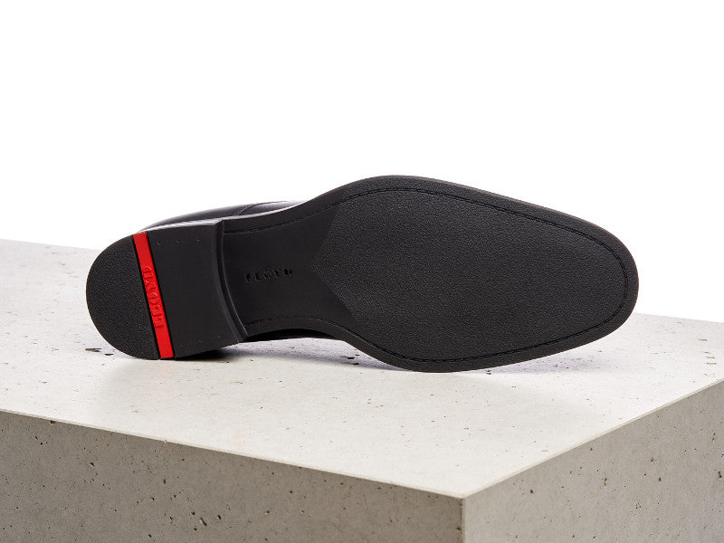 Chaussures derby en cuir noir Sabre