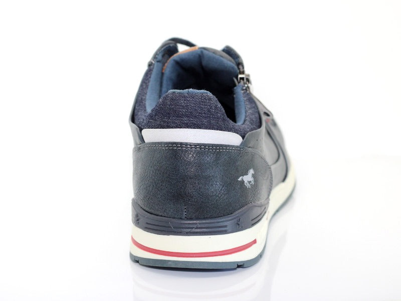 Chaussures sneaker Mustang bleu marine