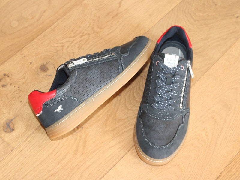Sneakers modernes Mustang bleu Navy