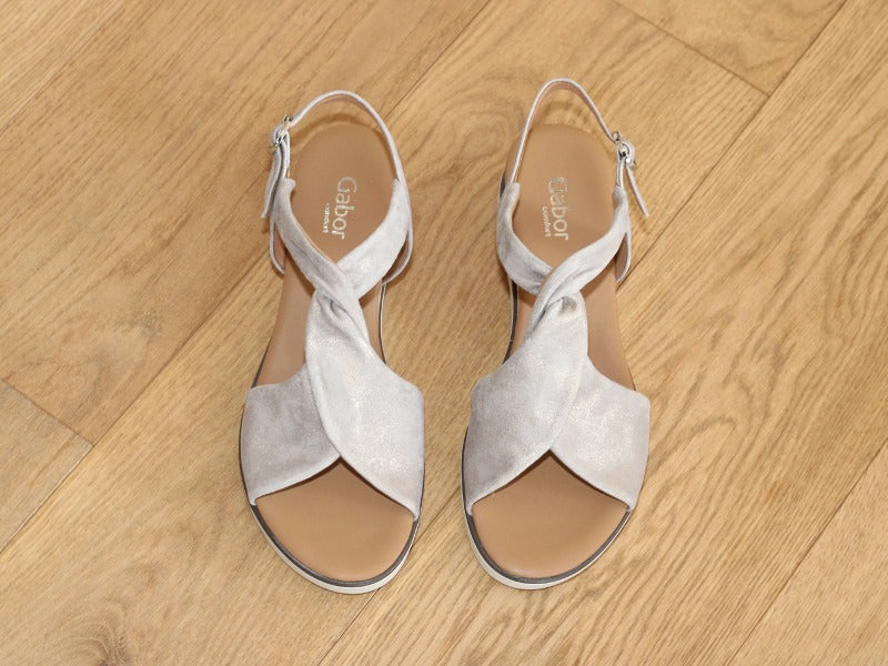Sandales en cuir doré Gabor