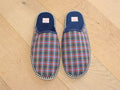 Mules en tissus écossais bleu marine