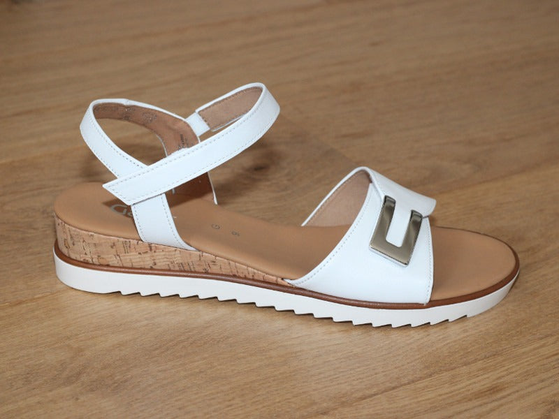 Sandales en cuir blanc Gabor