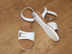 Sandales en cuir blanc Gabor