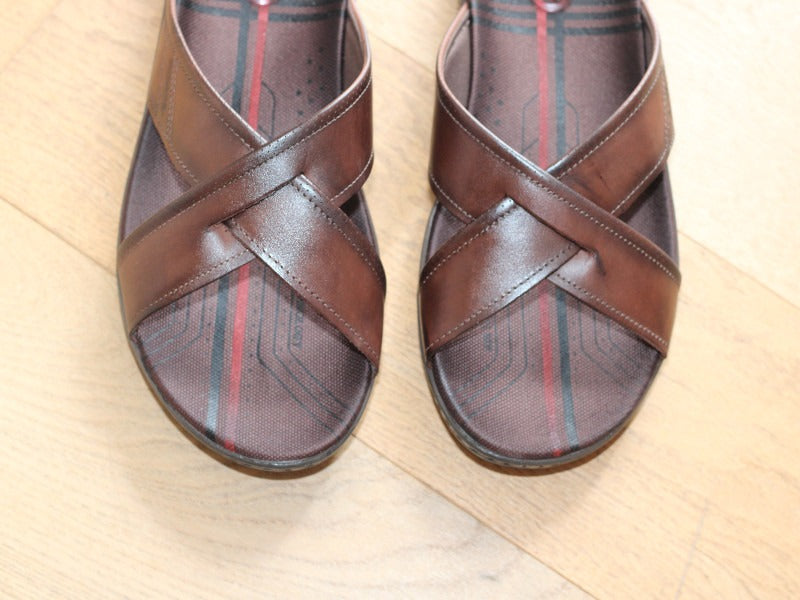 Mules confortables en cuir marron Pegada