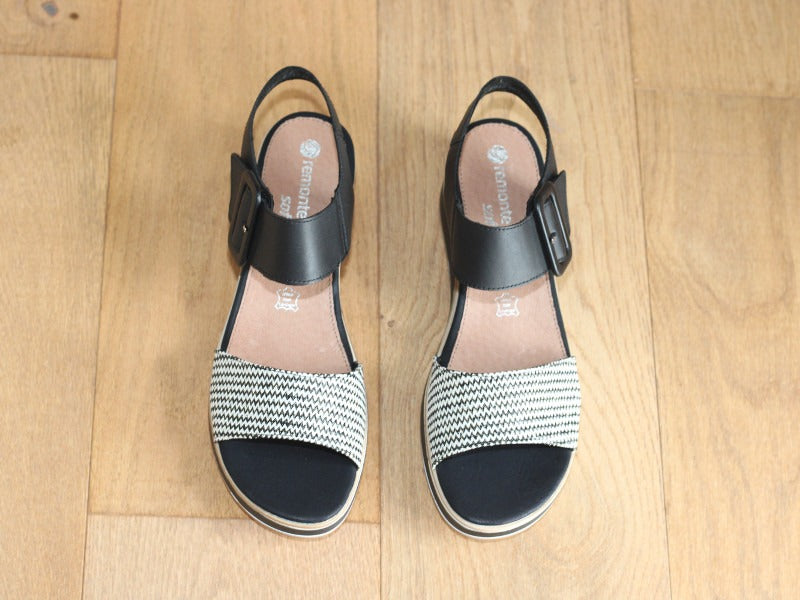 Sandales à talon compensé en cuir noir et blanc Pierrot