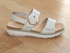 Sandales en cuir beige sur semelle compensée Sweety
