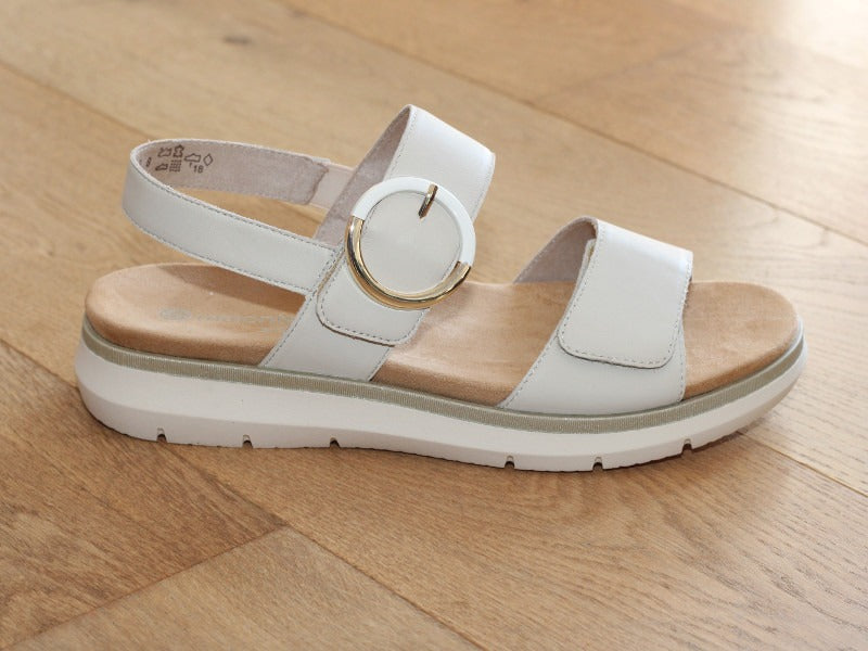 Sandales en cuir beige sur semelle compensée Sweety