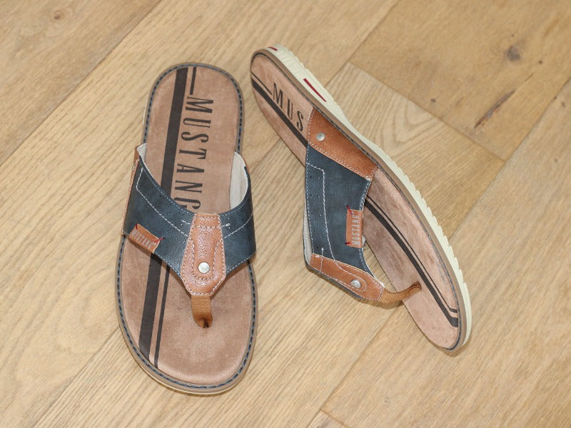Sandales tongs Mustang coloris bleu
