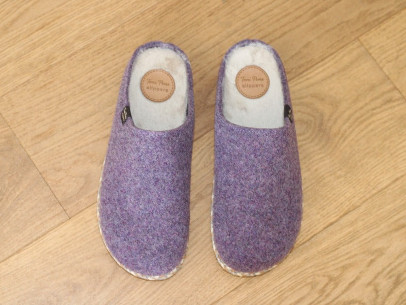 Chaussons forme mule en feutre mauve Deli