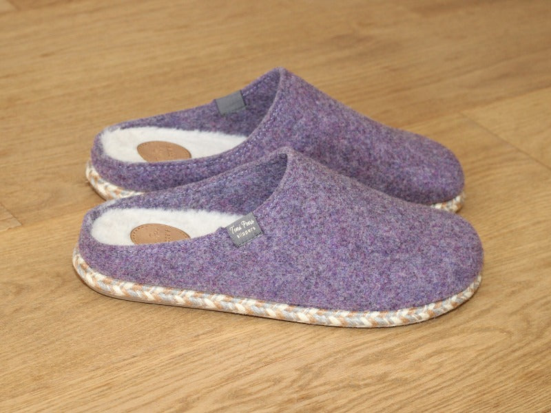 Chaussons forme mule en feutre mauve Deli