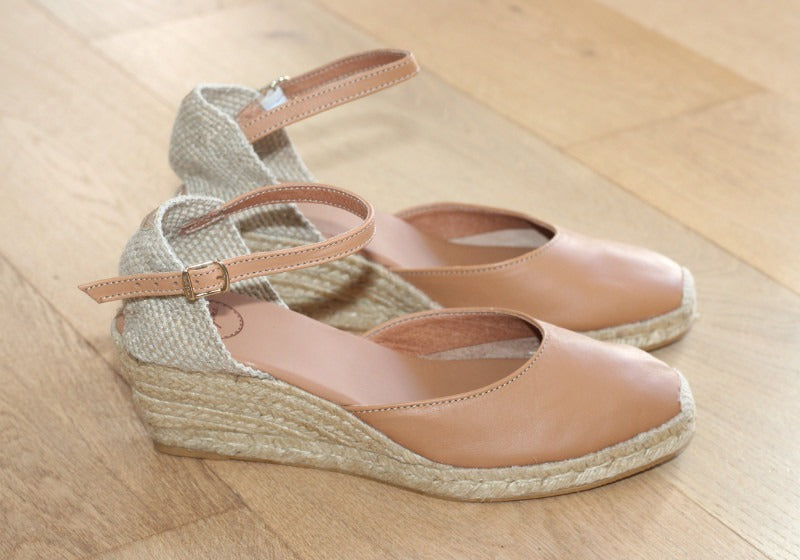 Espadrille fermée à talon compensé en cuir Costa