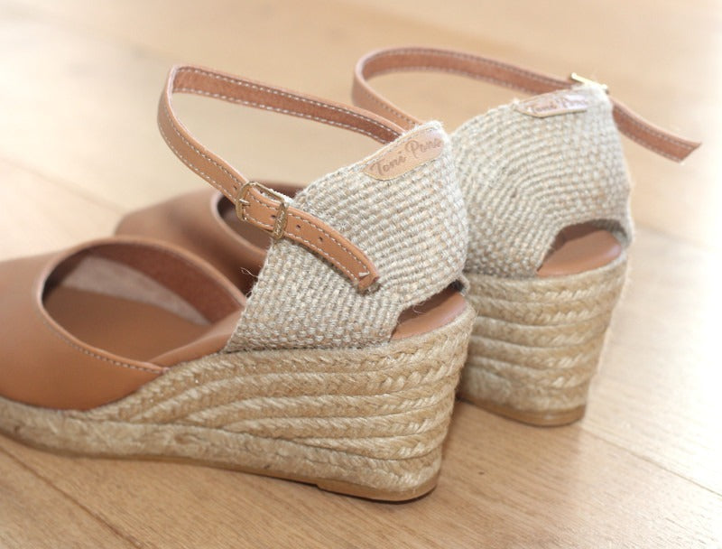 Espadrille fermée à talon compensé en cuir Costa